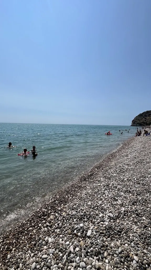 Giovanna Debitonto_Parcheggio & Ingresso - Lido San Matteo_Mattinata_review