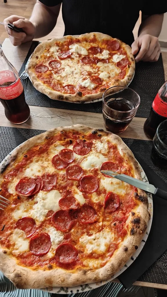 alexis casteleyn_Pizzeria/pasticceria/Ristorante/Forno L'Ostacolo_Castelfranco di Sotto_review