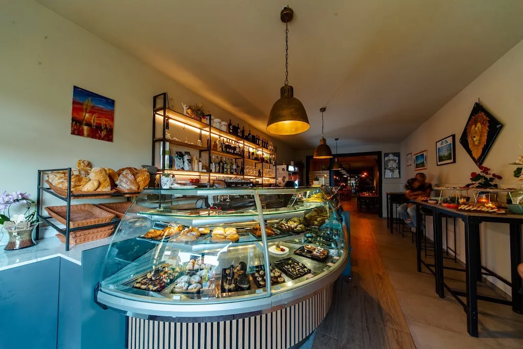 Pizzeria/pasticceria/Ristorante/Forno L'Ostacolo restaurant in Castelfranco di Sotto