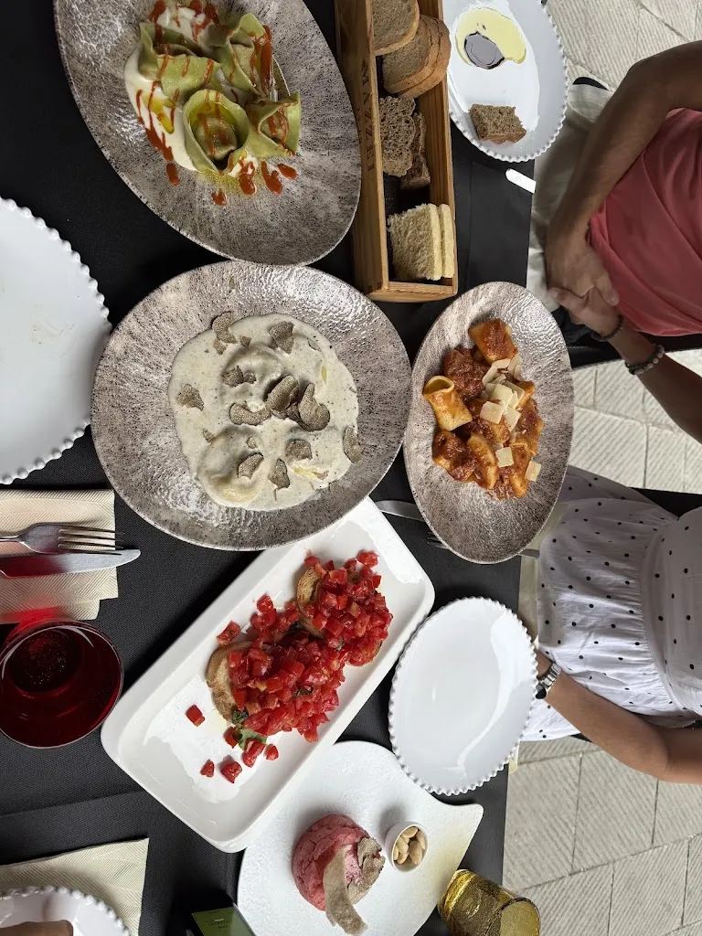 Emilia Kasprzak_Osteria Rosticceria Il Re Gallo_Castellina in Chianti_review