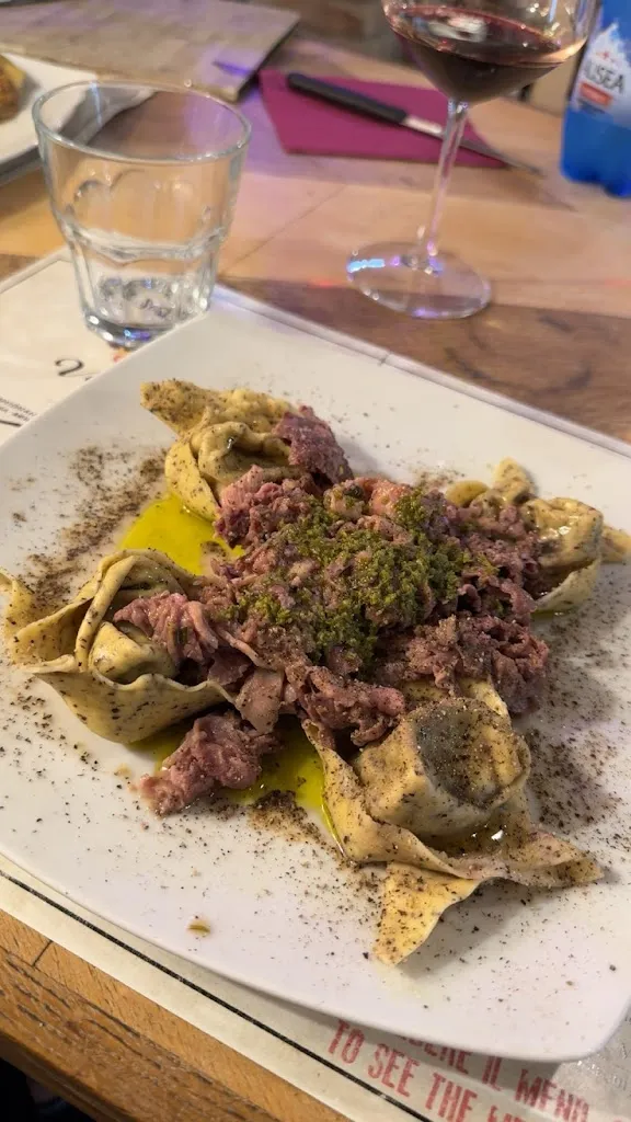 Amir Erff_Wine Bar la Sosta del Gallo Viandante da i'babbo_Castellina in Chianti_review