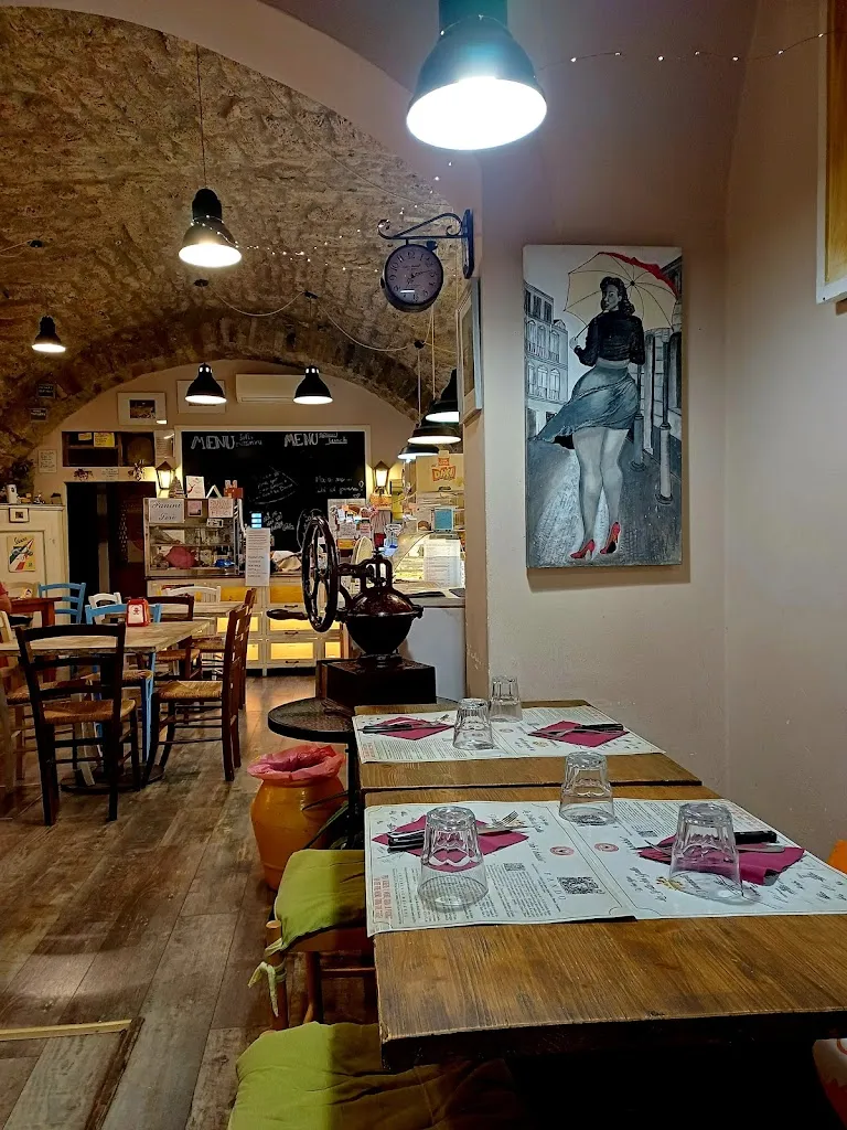 Divina Momesso_Wine Bar la Sosta del Gallo Viandante da i'babbo_Castellina in Chianti_review