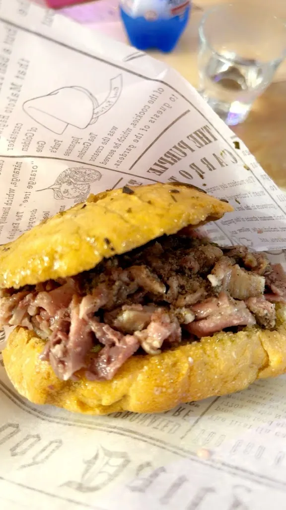 Wine Bar la Sosta del Gallo Viandante da i'babbo_Castellina in Chianti_slider_image_3