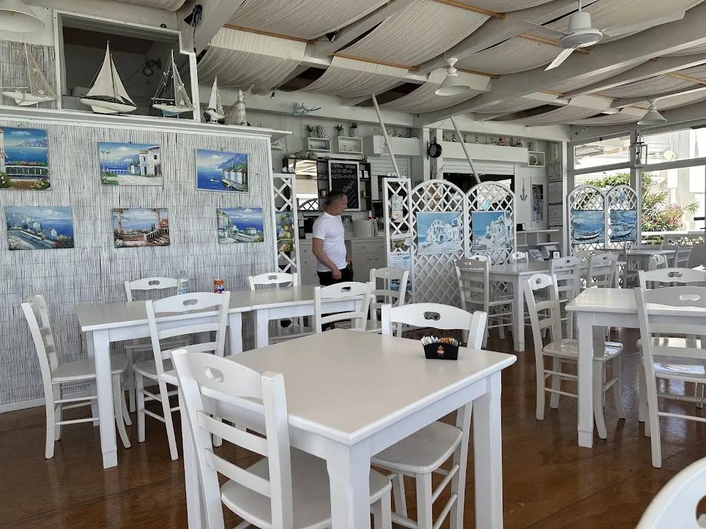 Caratino Bar Ristorante Trattoria restaurant in Mattinata