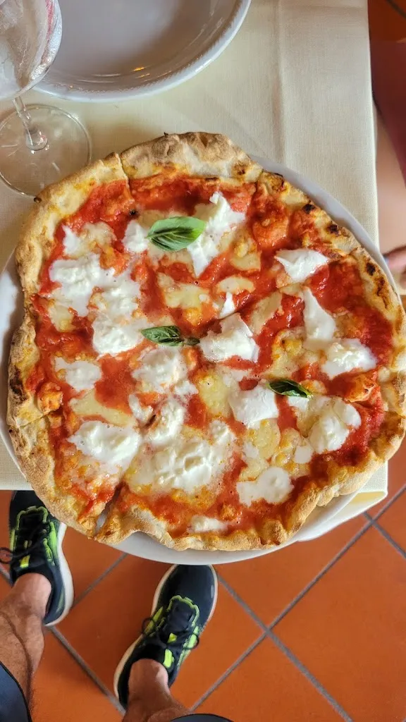 Dan Chapman_La Chiantina bar bistrò  nuova sede_Castellina in Chianti_review