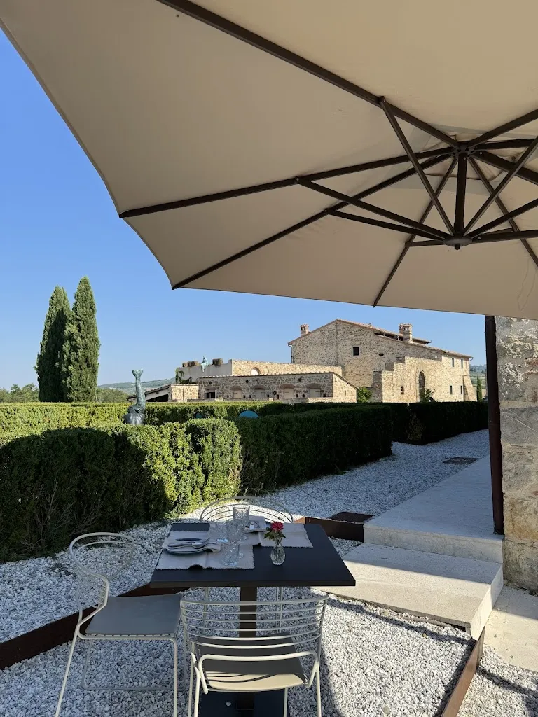 Nikolina Lazarevic_PODERE 1384_Castellina in Chianti_recensione