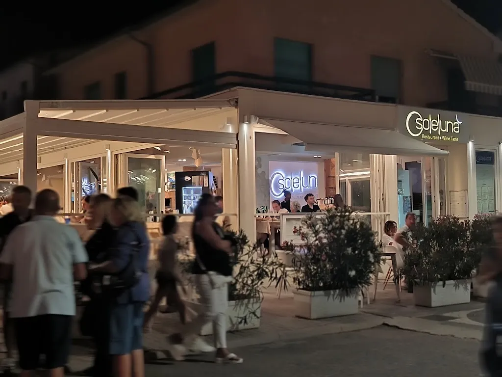 SOLE LUNA_Castagneto Carducci_slider_image_3