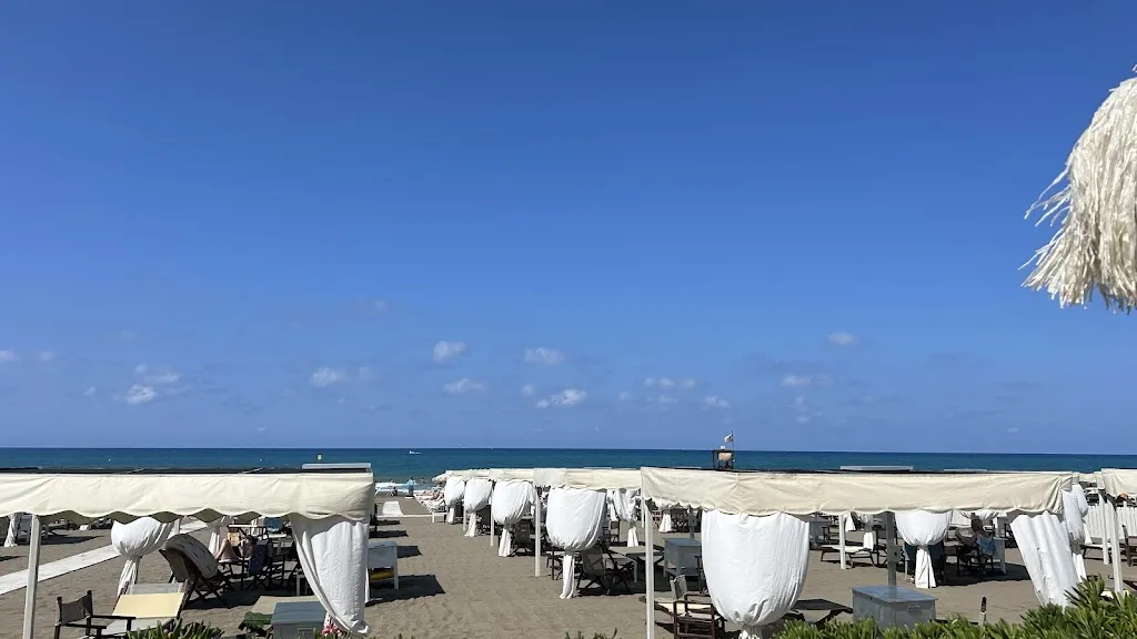 Neil Schwan_La Tana del Pirata_Castagneto Carducci_review