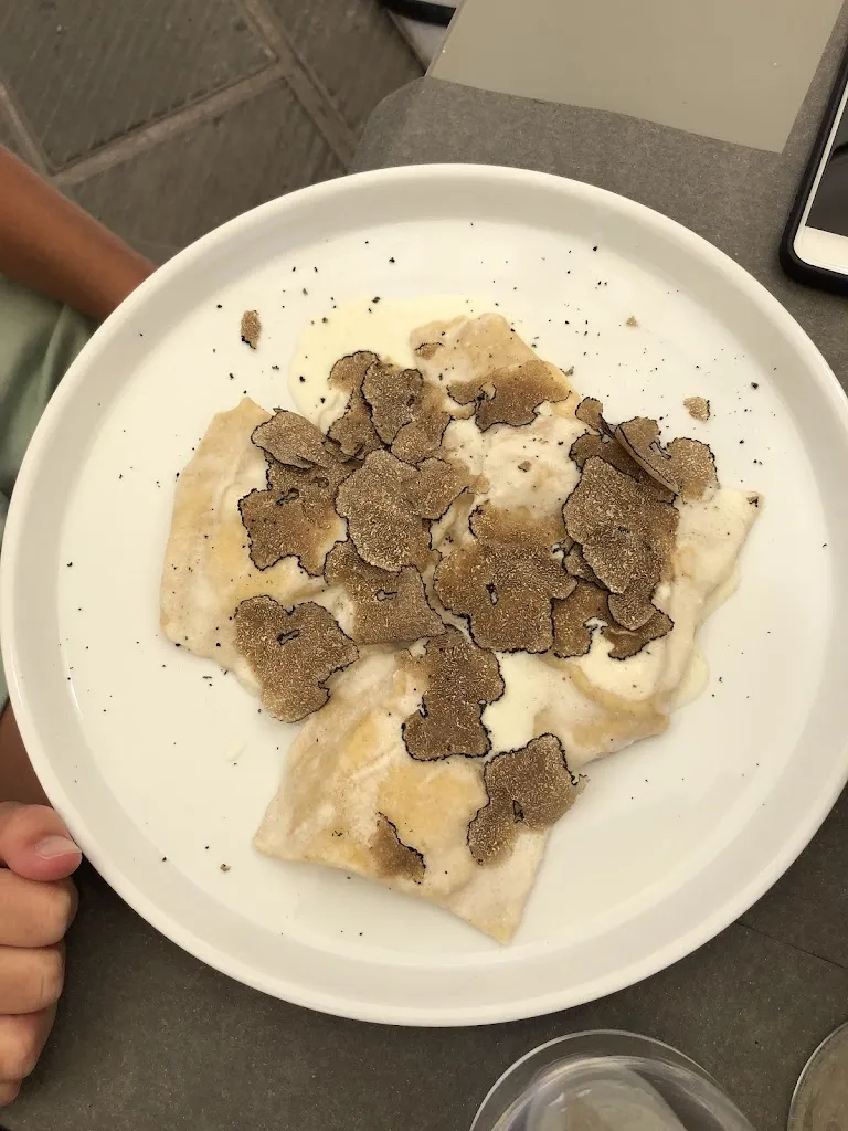 Allard Korthals Altes_Enoteca Castagnetana_Castagneto Carducci_review