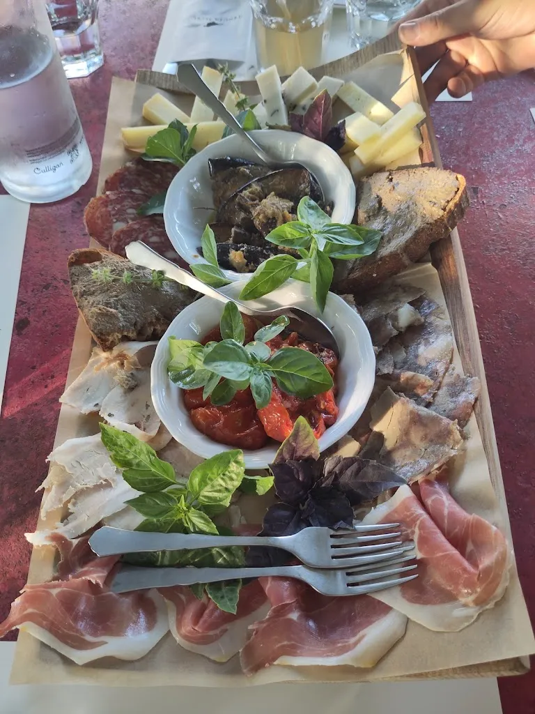 Flavia Coria_Tenuta Merlò_Castagneto Carducci_review