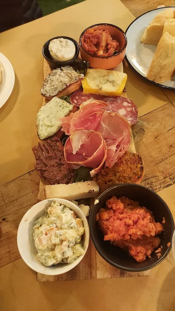 Focacceria Di Pietroni Sabrina_Castellina Scalo_slider_image_2