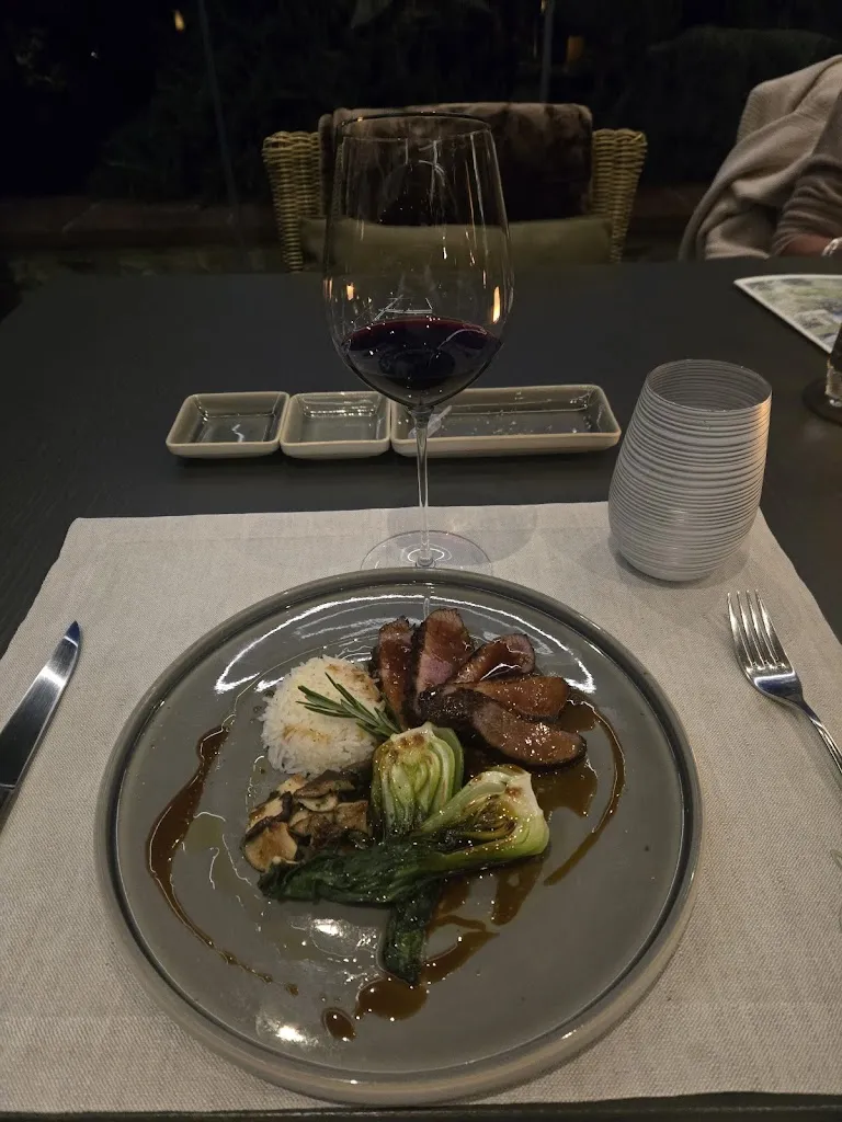 Henry Borges_Tavola di Guido_Castellina Marittima_recensione