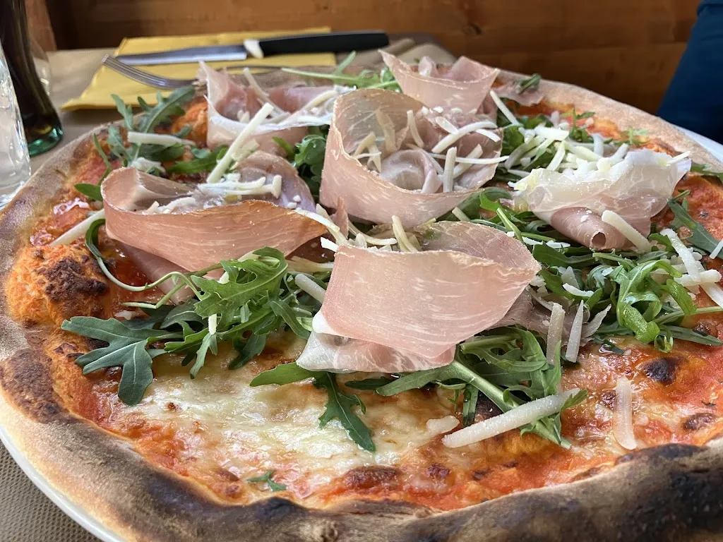 Pizzeria Il Punto_Castelnuovo di Val di Cecina_slider_image_2