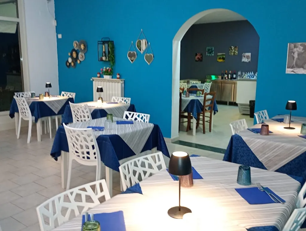 Pizzeria Andrea Castelnuovo restaurant in Castelnuovo dei Sabbioni