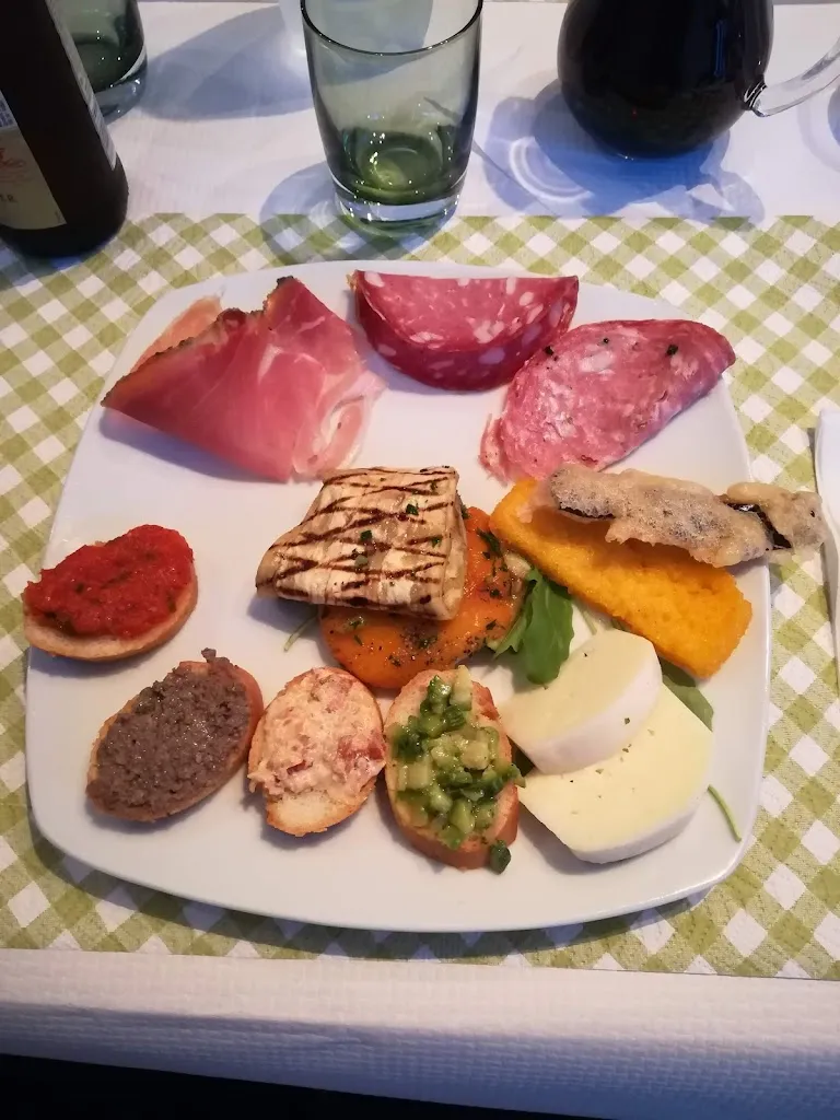 Ristorante Il Boschetto_Castelnuovo dei Sabbioni_slider_image_2