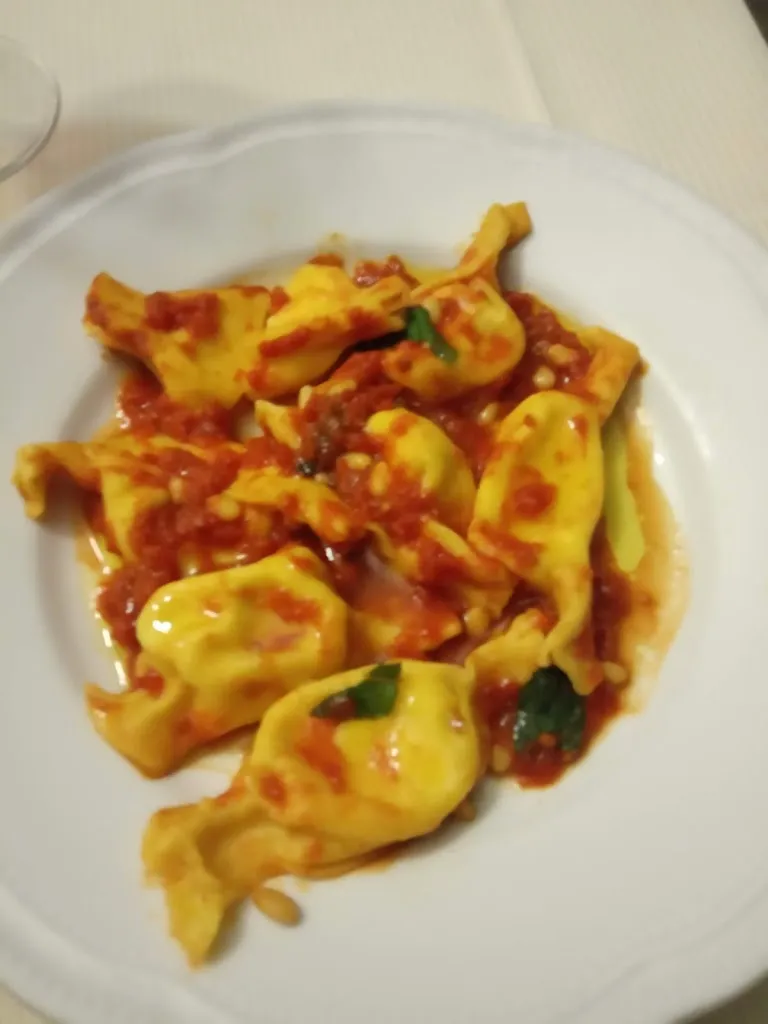 Antonietta De Luca_Le Quattro Pietre_Castiglion Fibocchi_review