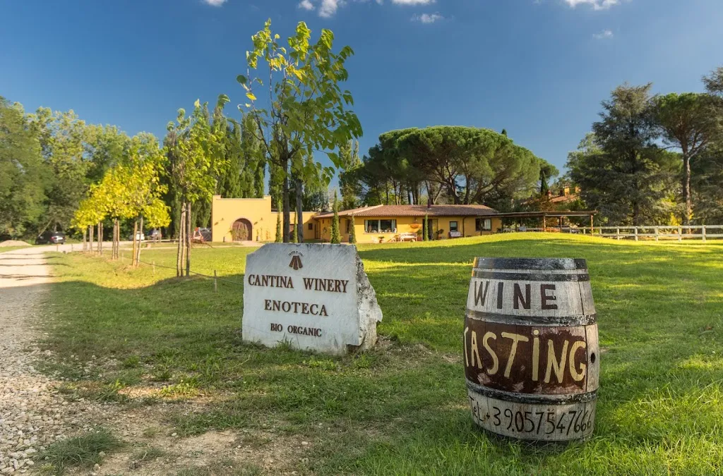 Tenuta Canto alla Moraia - Organic Winery restaurant in Castiglion Fibocchi