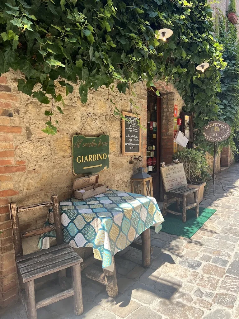 Su Ni_Ristorante Trattoria Toscana al Vecchio Forno - Borgo Capitano Collection_Castiglione d'Orcia_review
