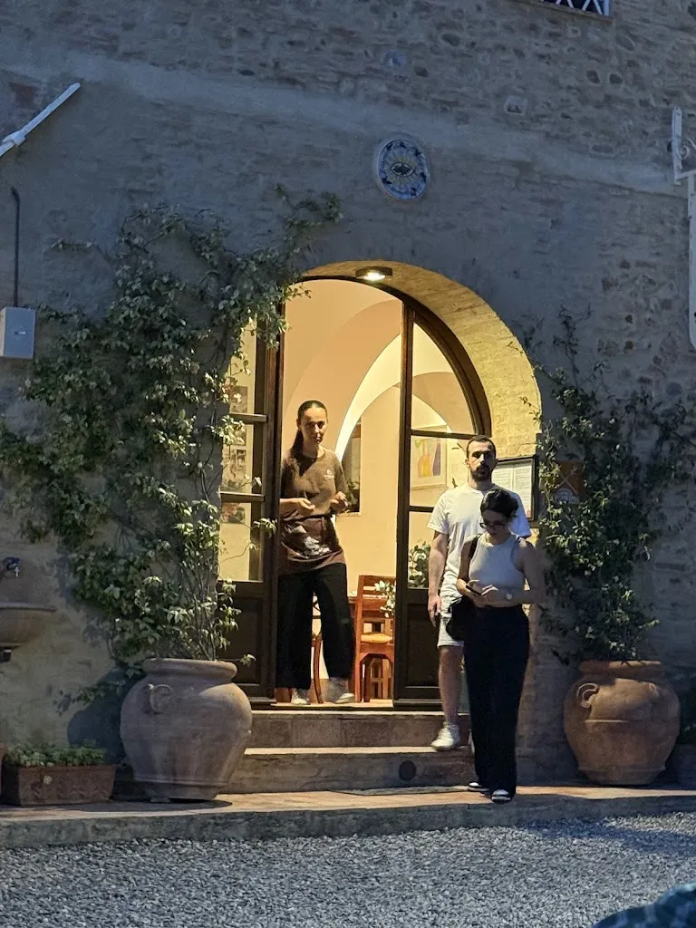 Lynn B_Le Pietre Vive - Ristorante_Castelnuovo Berardenga_review