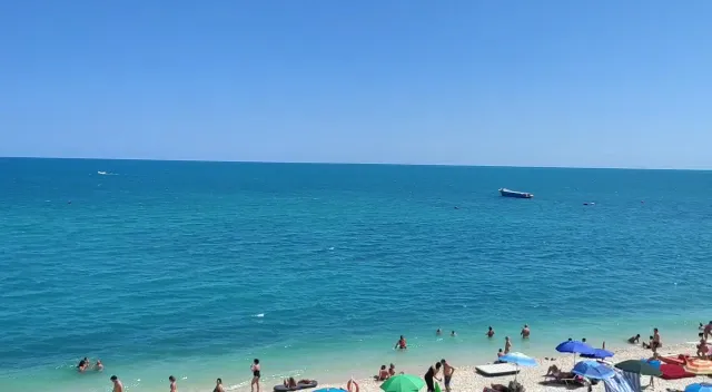 Lido Lorenzo da Vincenzo_Mattinata_slider_image_2