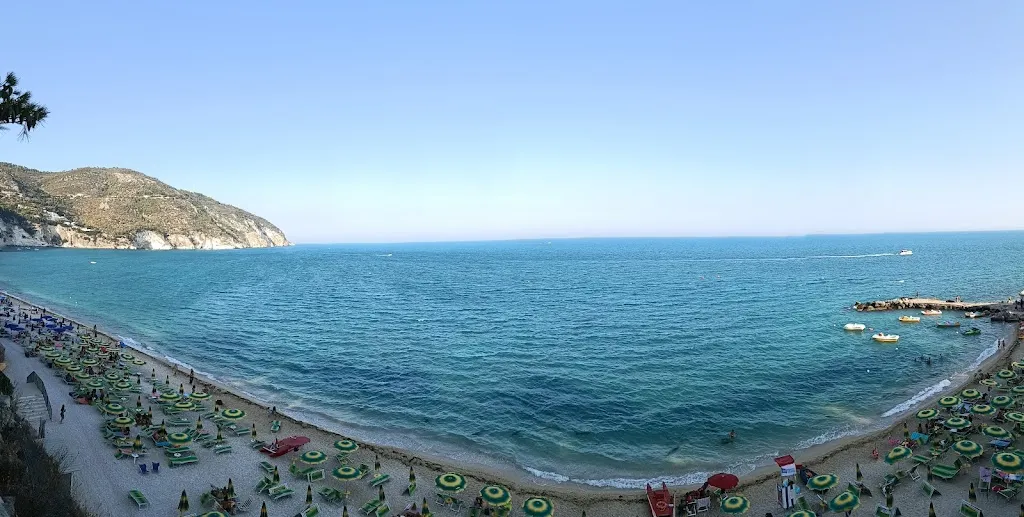 Amalia Maria Paoletta_Lido Delle Rose_Mattinata_review