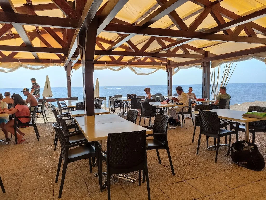 Lido Delle Rose_Mattinata_slider_image_1