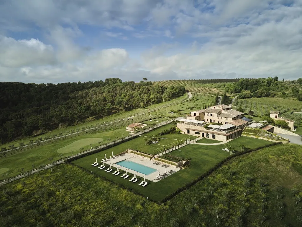 The Club House_Castelnuovo Berardenga_slider_image_1