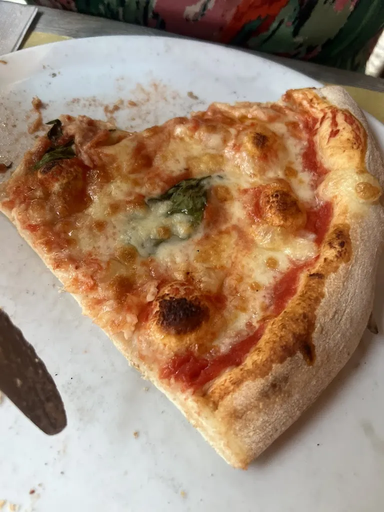 Alex Apetrei_Pizzeria Osteria Bella Napoli_Castelnuovo Berardenga_review