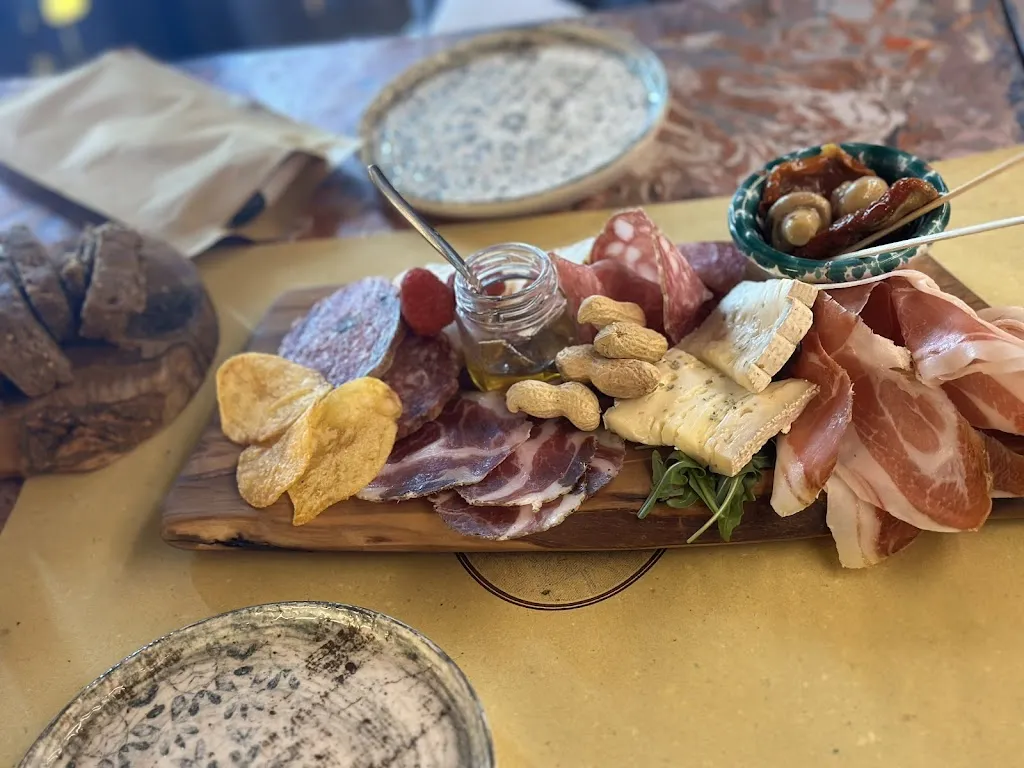 Vineria La Piccina_Castiglion Fiorentino_slider_image_3