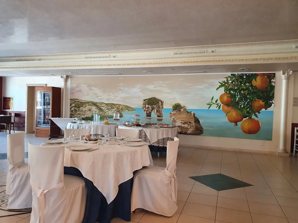 cesare lanza_Hotel Il Melograno_Mattinata_recensione