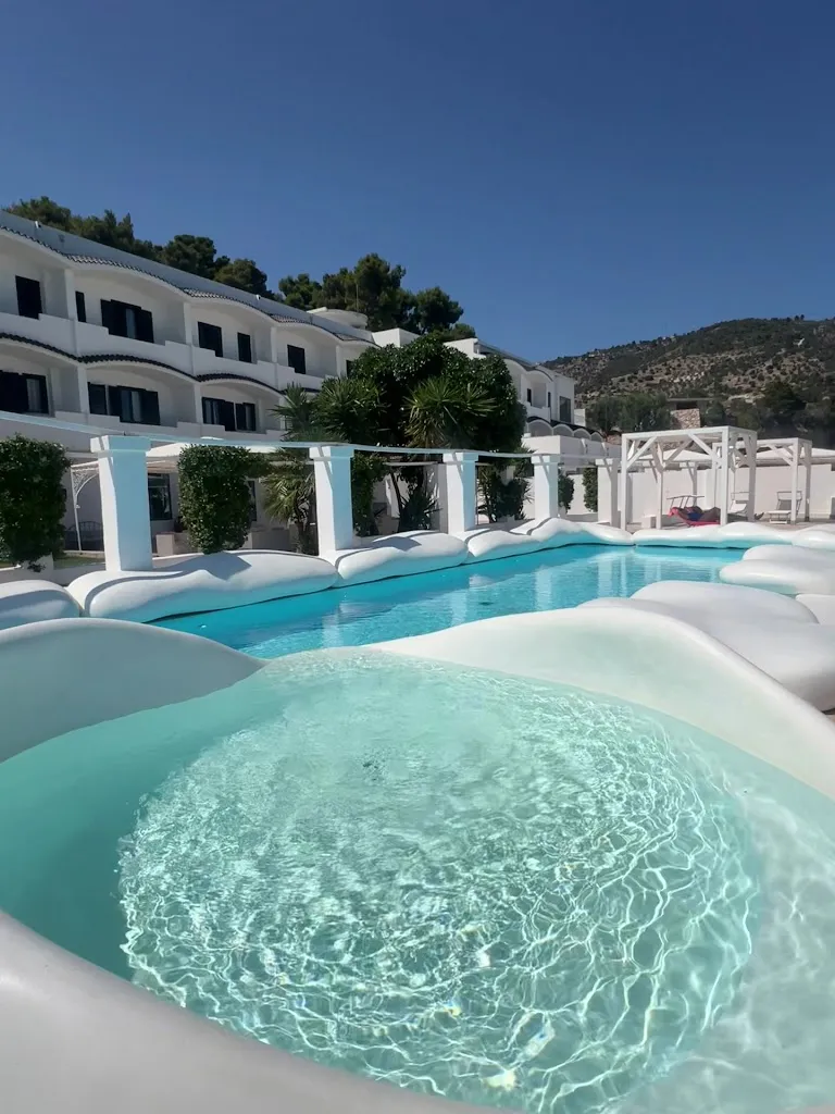 The House and the Sea_Mattinata_slider_image_2