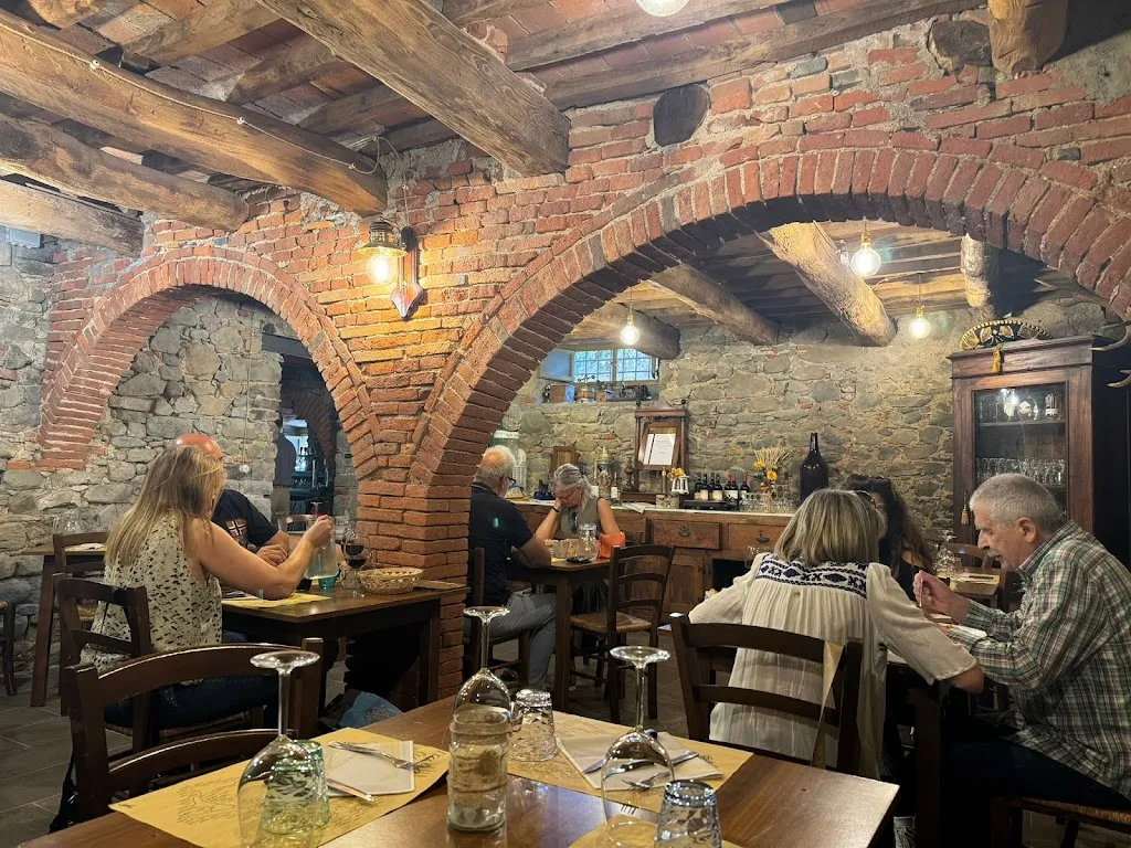 John Dunbar_La Taverna di Monica e Silvano_Castiglione di Garfagnana_review