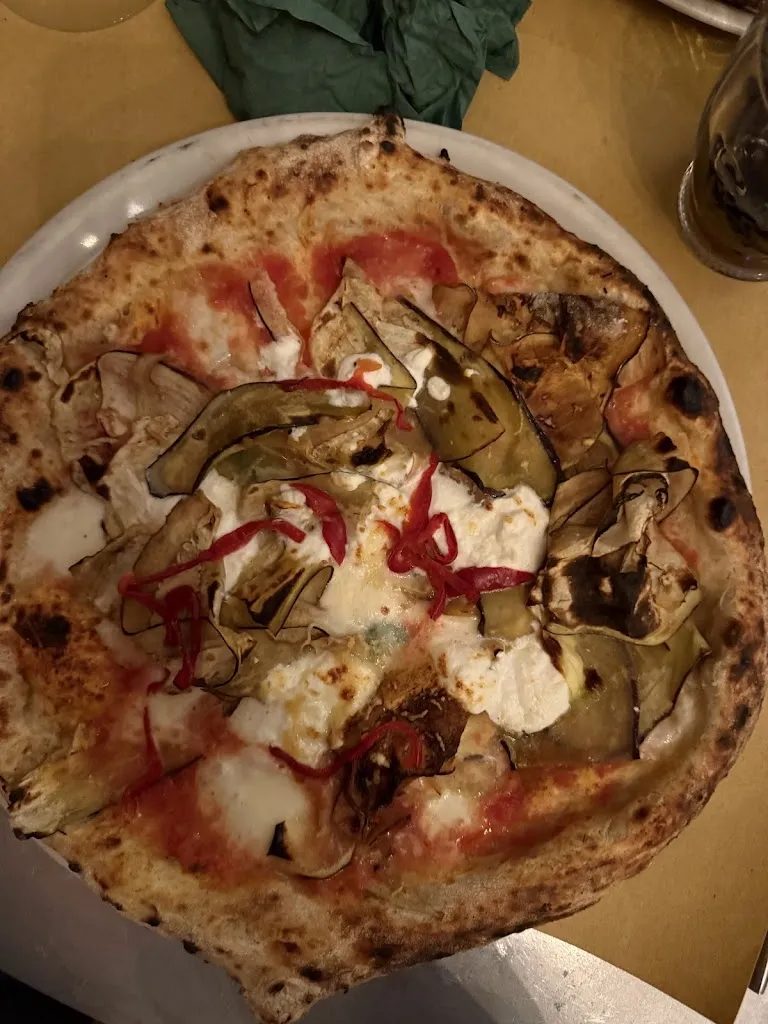 Mathilde Poulle_Pizzeria Da Gherardo_Castelnuovo di Garfagnana_review