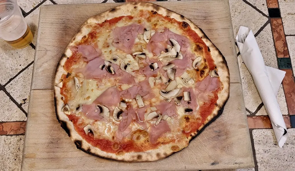 Attività chiusa per cessata Attività_Castelnuovo di Garfagnana_slider_image_3