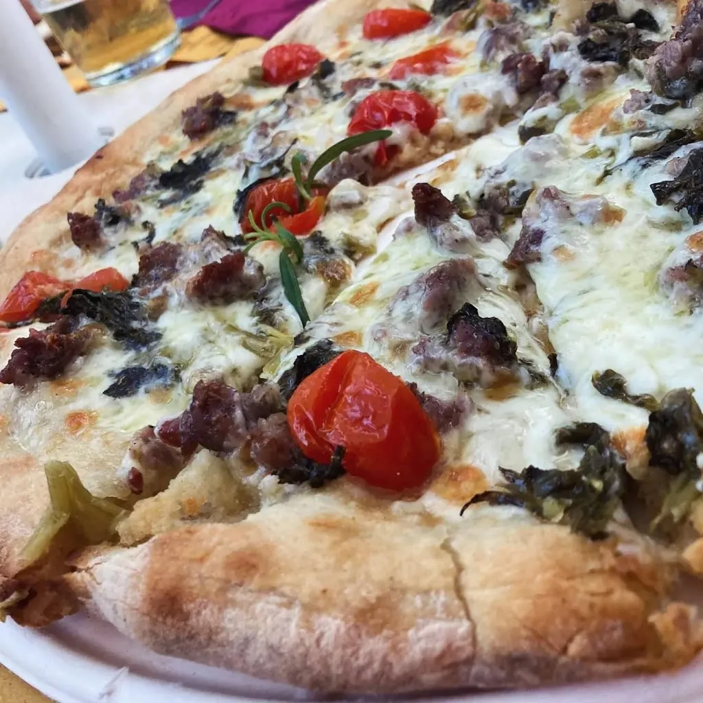 Aperibar - Pizzeria Bellavita Castelnuovo di Garfagnana_Castelnuovo di Garfagnana_slider_image_3