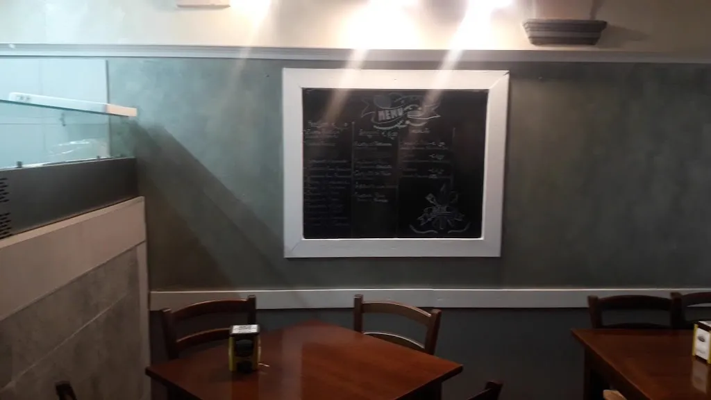 Giuseppe Terni_Bar Pizzeria Costanza_Castelnuovo di Garfagnana_review