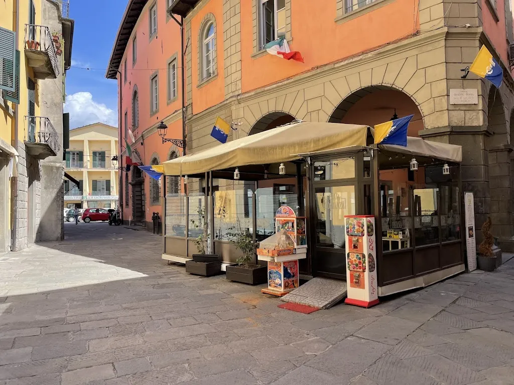 Bar Pizzeria Costanza restaurant in Castelnuovo di Garfagnana