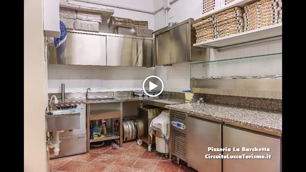 Pizzeria La Barchetta - Asporto e Tavoli ._Castelnuovo di Garfagnana_slider_image_2