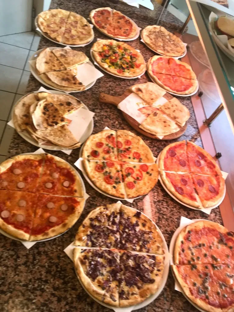 Pizzeria bar da MAURY_Castelnuovo di Garfagnana_slider_image_2