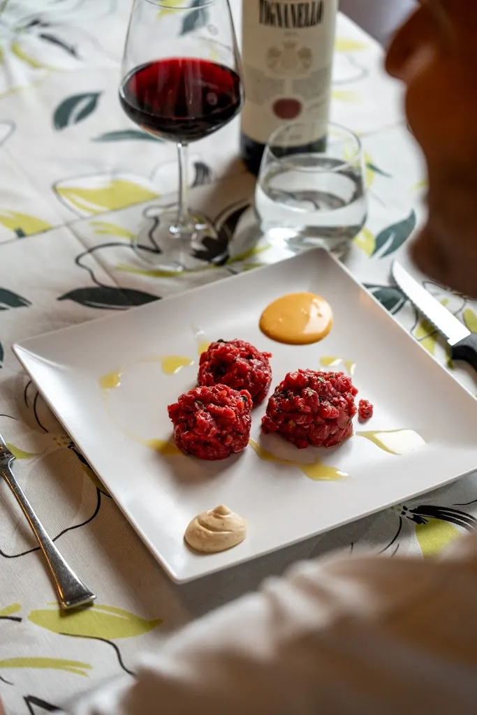 Il Grotto di Salotti - Ristorante - Pizzeria - Hotel - Bar Alimentari_Castelnuovo di Garfagnana_slider_image_3