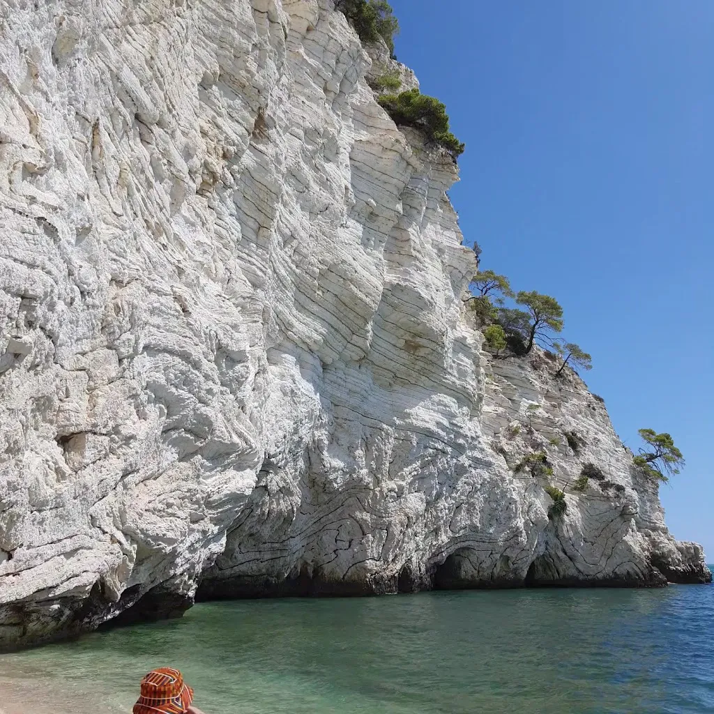 Spiaggia dei Faraglioni_Mattinata_slider_image_2