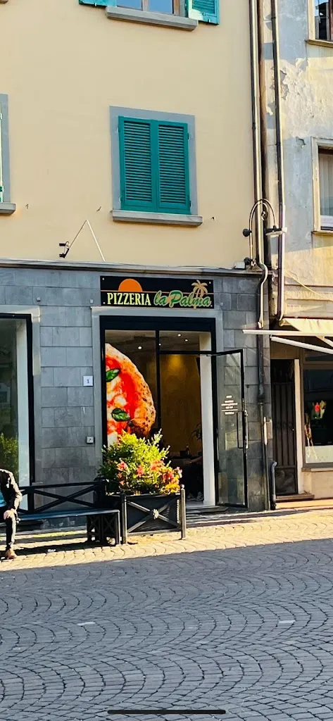 Pizzeria - Focacceria - Pizza al taglio | La Palma restaurant in Castelnuovo di Garfagnana