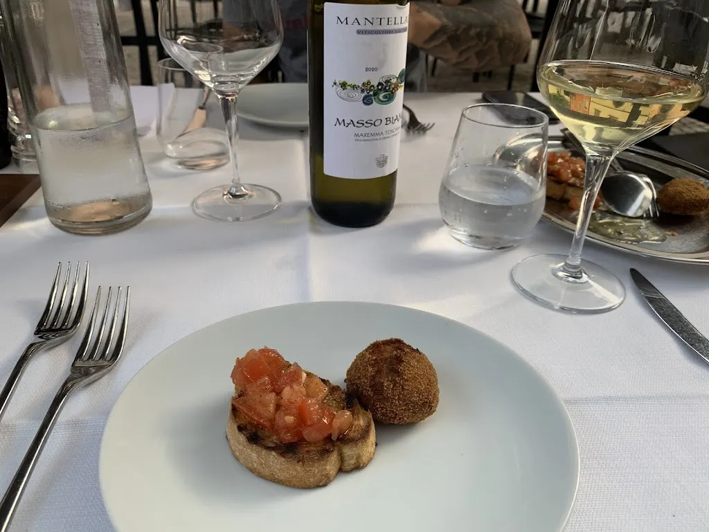 elizabeth hebert_RISTORANTE ELISEO Bed & Breakfast_Castelnuovo di Garfagnana_review