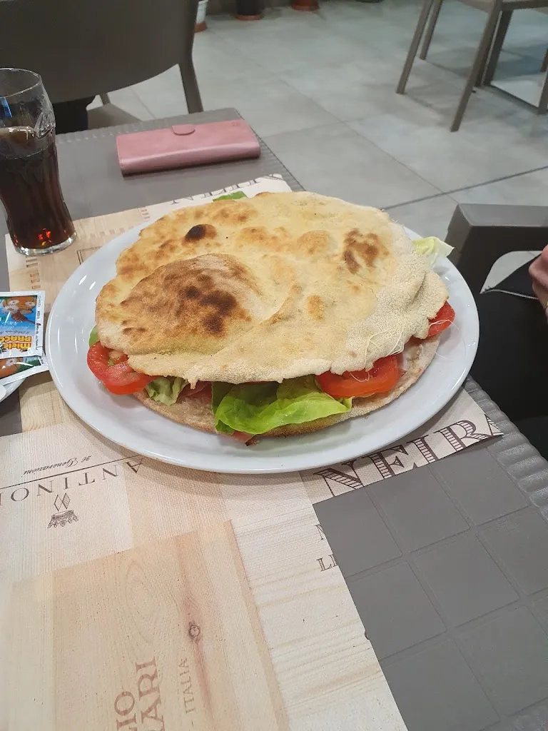 elvis susic_Bar Pizzeria il Girasole_Castelnuovo di Garfagnana_review