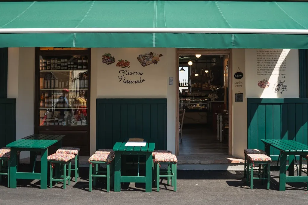 Riserva Naturale Merenderia Degustazione Prodotti e Vendita restaurant in Castiglione della Pescaia