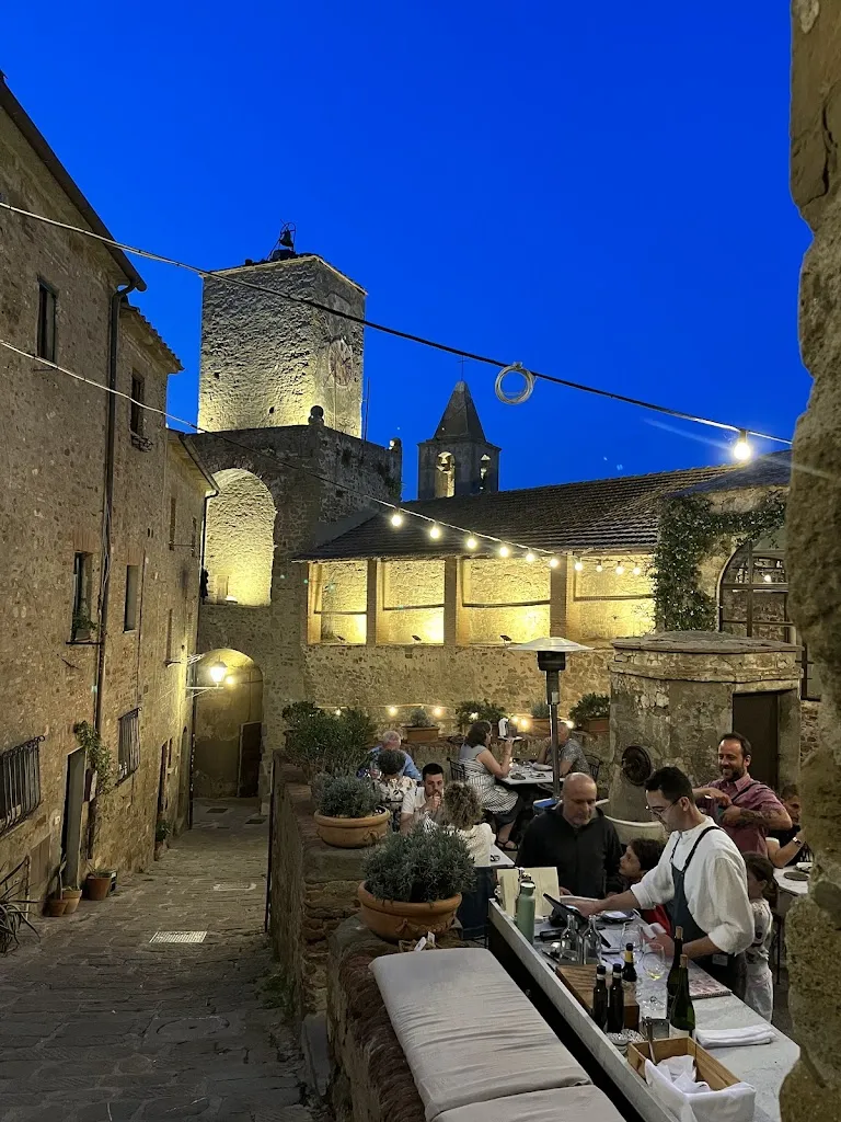 Sara Gallini_Posto Pubblico Dei F.lli Cech_Castiglione della Pescaia_review