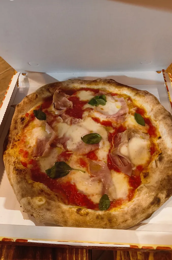 Oliver pes _Harbour House_Castiglione della Pescaia_review