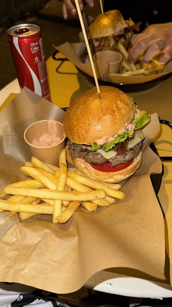 maxo Koštial_Casina kitch_Castiglione della Pescaia_review