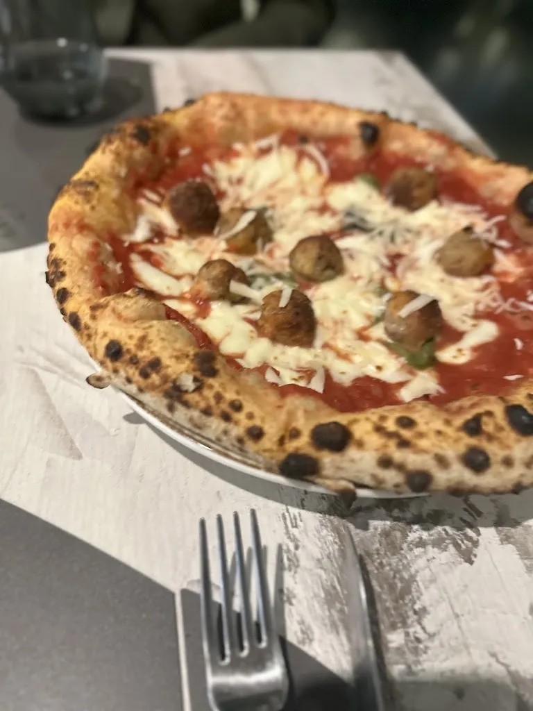 Joe Maggio_Pizzeria Chest' E'_Cerreto Guidi_review