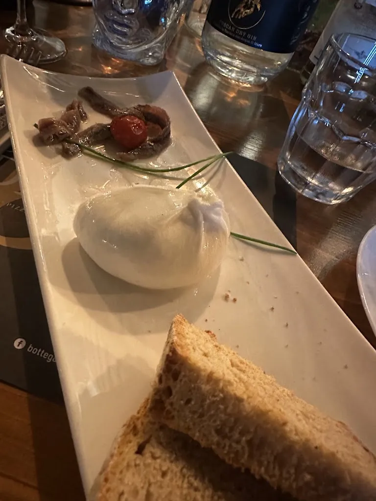 Enikő Balázs_Bottega Dani_Cecina_review